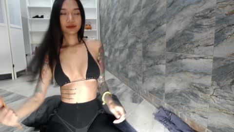 Snapshot of asianqueen93 chatting on 12.01.24 Jeje special online show from 12.01.24