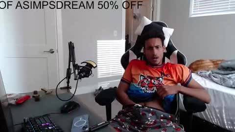 Snapshot of asimpsdream chatting on 09.19.25 asimpsdream online show from 09.19.25