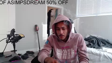 Snapshot of asimpsdream chatting on 10.04.25 asimpsdream online show from 10.04.25