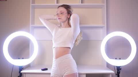 Kate online show from 09.28.25