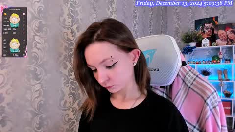 Snapshot of asya_sweet_ chatting on 12.13.24 Anastasia online show from 12.13.24