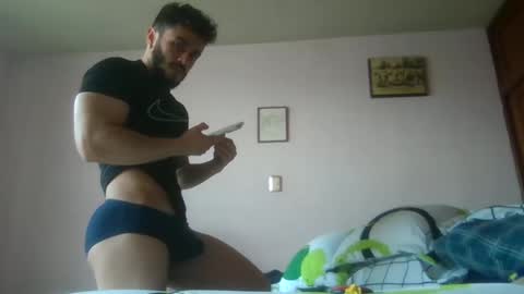 Snapshot of athlete_boy22 chatting on 01.05.25 Atlas online show from 01.05.25