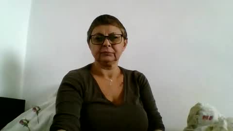 Snapshot of atikaarea chatting on 10.13.25 atikaarea online show from 10.13.25