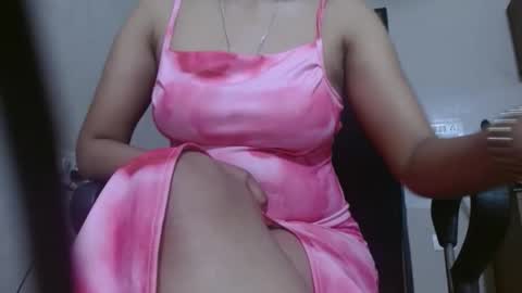 Snapshot of atirsa chatting on 10.17.25 atirsa online show from 10.17.25