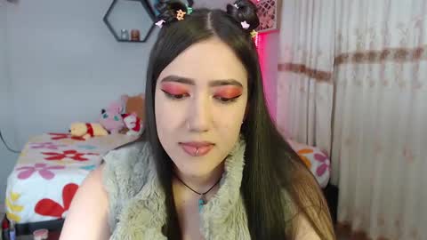 Snapshot of aurora_shy_ chatting on 12.30.24 Aurora  online show from 12.30.24