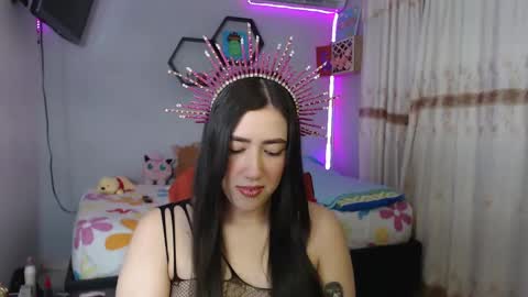 Snapshot of aurora_shy_ chatting on 02.20.25 Aurora  online show from 02.20.25