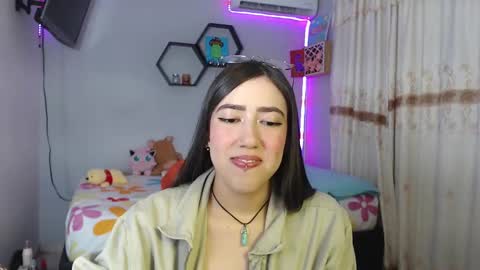 Snapshot of aurora_shy_ chatting on 02.26.25 Aurora  online show from 02.26.25