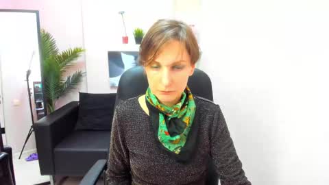 Snapshot of aurorascript chatting on 02.22.25 Aurora online show from 02.22.25