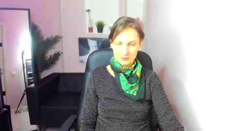 Snapshot of aurorascript chatting on 02.23.25 Aurora online show from 02.23.25