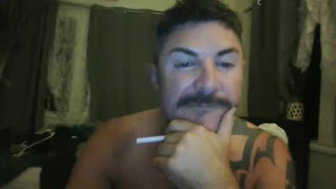 Snapshot of aussiemandon962425 chatting on 10.18.25 aussiemandon962425 online show from 10.18.25