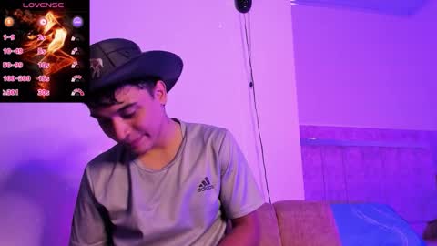 Snapshot of austin_cardieff_ chatting on 09.17.25 Austin online show from 09.17.25