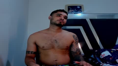 Snapshot of austintorres_ chatting on 12.04.24 AustinTorres online show from 12.04.24