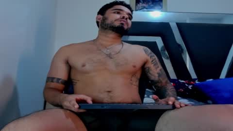 Snapshot of austintorres_ chatting on 12.18.24 AustinTorres online show from 12.18.24