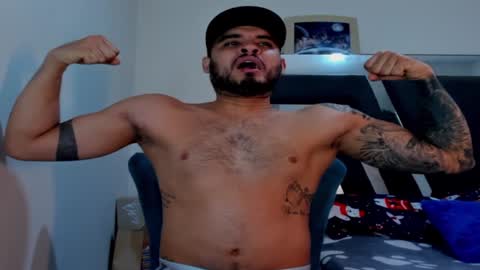 Snapshot of austintorres_ chatting on 12.19.24 AustinTorres online show from 12.19.24