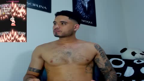 Snapshot of austintorres_ chatting on 01.25.25 AustinTorres online show from 01.25.25