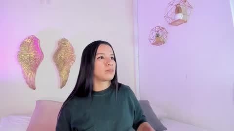 Snapshot of ava_bennett_ chatting on 12.02.25 Ava Bennett online show from 12.02.25