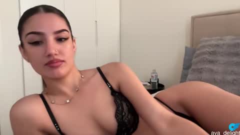 Snapshot of ava_delightt chatting on 10.04.25 Ava online show from 10.04.25