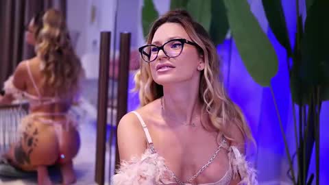 Ava online show from 10.24.25