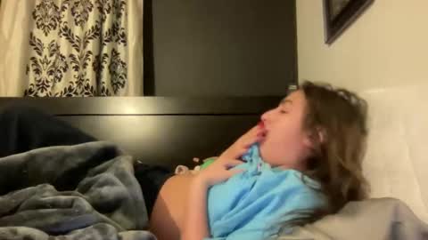 Snapshot of avamonroexo chatting on 12.21.24 Ava Monroe online show from 12.21.24