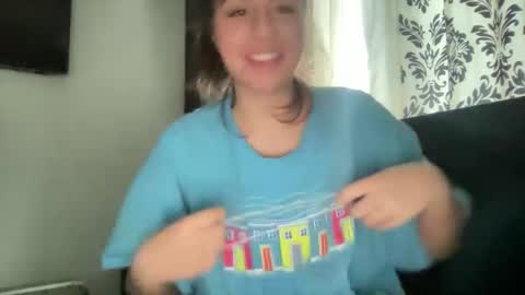 Snapshot of avamonroexo chatting on 02.14.25 Ava Monroe online show from 02.14.25