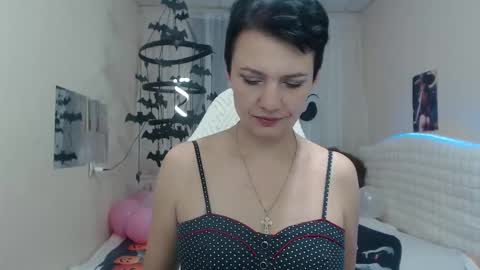 avasaturnian online show from 10.17.25