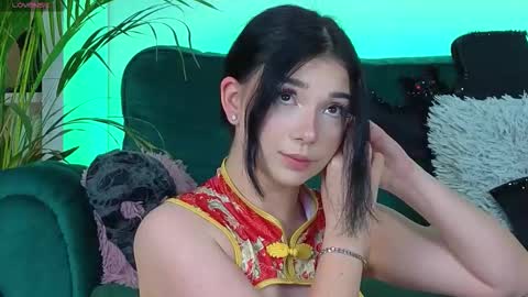 AveryWillow online show from 10.26.25