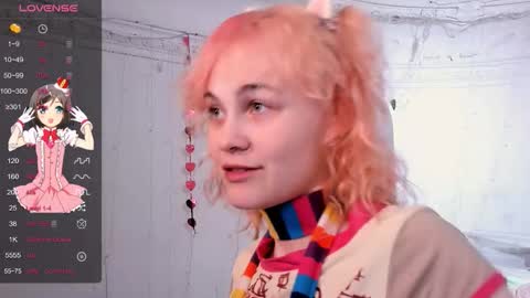 Snapshot of awawrin chatting on 11.25.25 Awi online show from 11.25.25