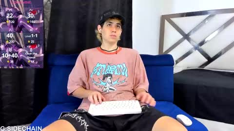 Snapshot of axel_cifer chatting on 02.09.25 Axel cifer online show from 02.09.25