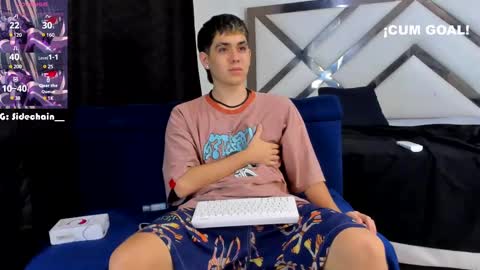 Snapshot of axel_cifer chatting on 02.23.25 Axel cifer online show from 02.23.25