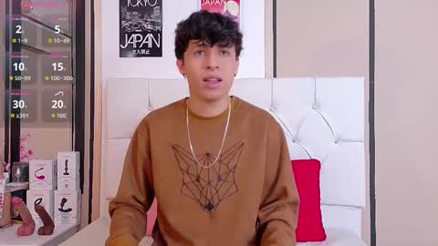 Snapshot of axel_evanss chatting on 11.10.25 Axel Evanss online show from 11.10.25