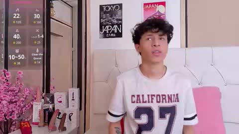 Snapshot of axel_evanss chatting on 11.11.25 Axel Evanss online show from 11.11.25