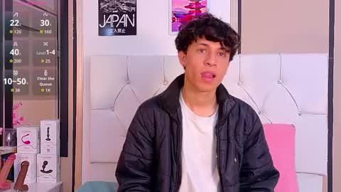 Snapshot of axel_evanss chatting on 11.13.25 Axel Evanss online show from 11.13.25