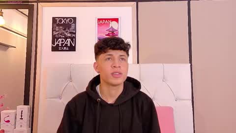 Snapshot of axel_evanss chatting on 11.27.25 Axel Evanss online show from 11.27.25