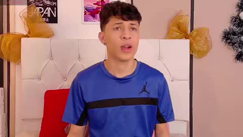 Snapshot of axel_evanss chatting on 12.05.25 Axel Evanss online show from 12.05.25