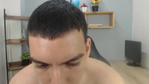 axel_stones_ online show from 11.12.25