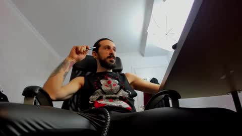 AxelColton online show from 12.20.24