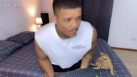 Snapshot of axelldasilva chatting on 03.09.25 AXEL DA SILVA online show from 03.09.25