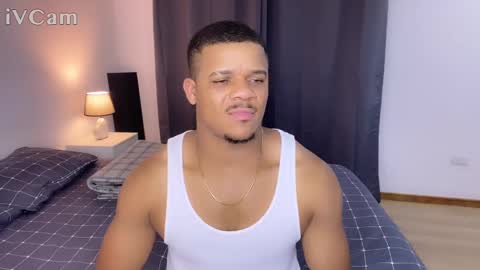 Snapshot of axelldasilva chatting on 03.11.25 AXEL DA SILVA online show from 03.11.25