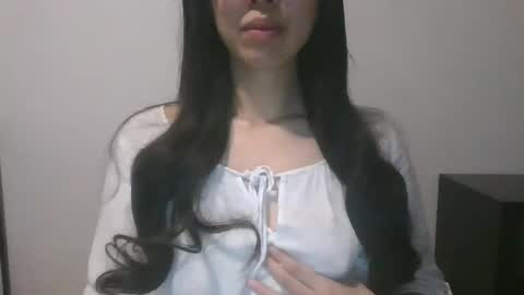 axue online show from 12.18.24