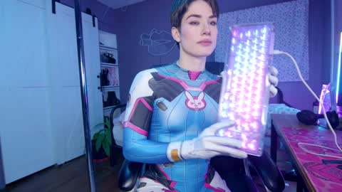 Snapshot of aynmarie chatting on 01.18.25 mia rand online show from 01.18.25