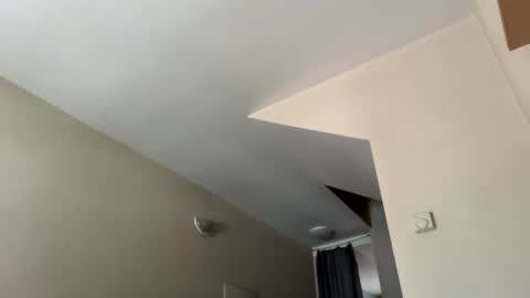 Snapshot of azero87 chatting on 12.25.24 bi steel online show from 12.25.24