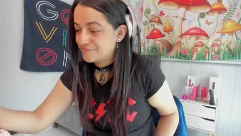 Azucena R online show from 11.11.25