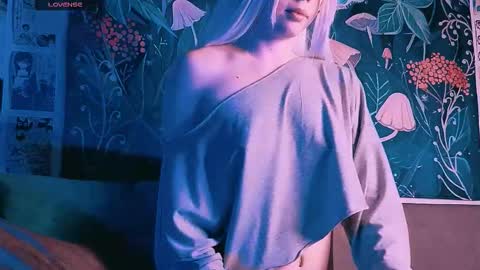 babe_moister online show from 09.19.25