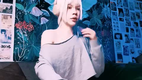 babe_moister online show from 11.29.25