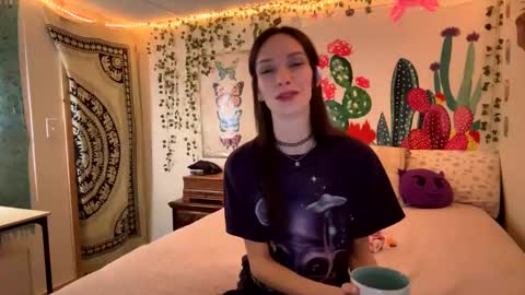 Snapshot of babiifern chatting on 01.09.25 Fern Browning online show from 01.09.25