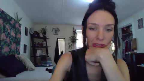 Snapshot of babiifern chatting on 09.26.25 Fern Browning online show from 09.26.25