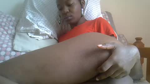 Snapshot of baby_facii chatting on 01.25.25 baby_facii online show from 01.25.25