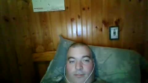 Snapshot of babybaby83 chatting on 12.04.24 Darren online show from 12.04.24