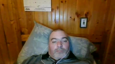 Snapshot of babybaby83 chatting on 01.12.25 Darren online show from 01.12.25