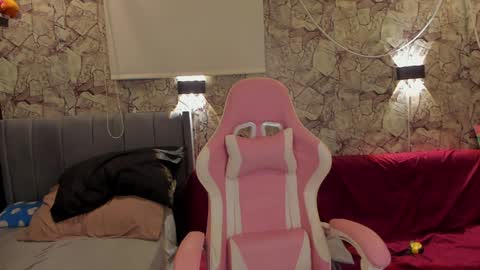 Snapshot of babycam7 chatting on 02.05.25 Babycam online show from 02.05.25